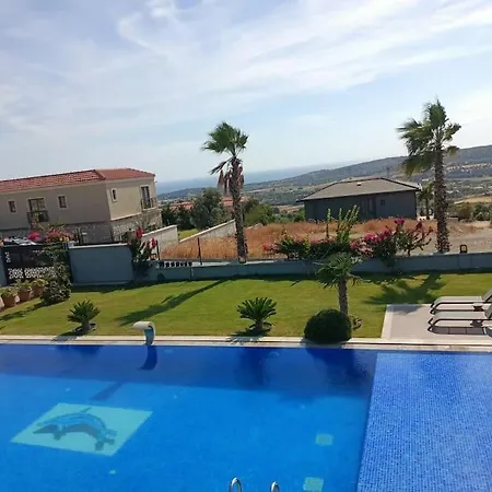 Villa Efe Delux Ovacik'ta Luex Cesme