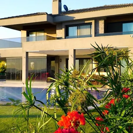 Efe Delux Ovacik'ta Luex Villa *